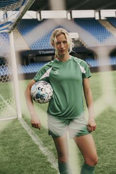 hummel Core 2.0 Shorts Damen